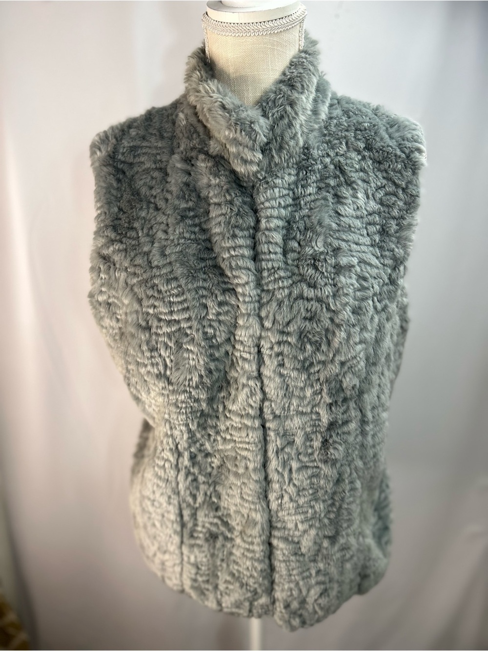 White House Black Market Plush Faux Fur Vest - Grey